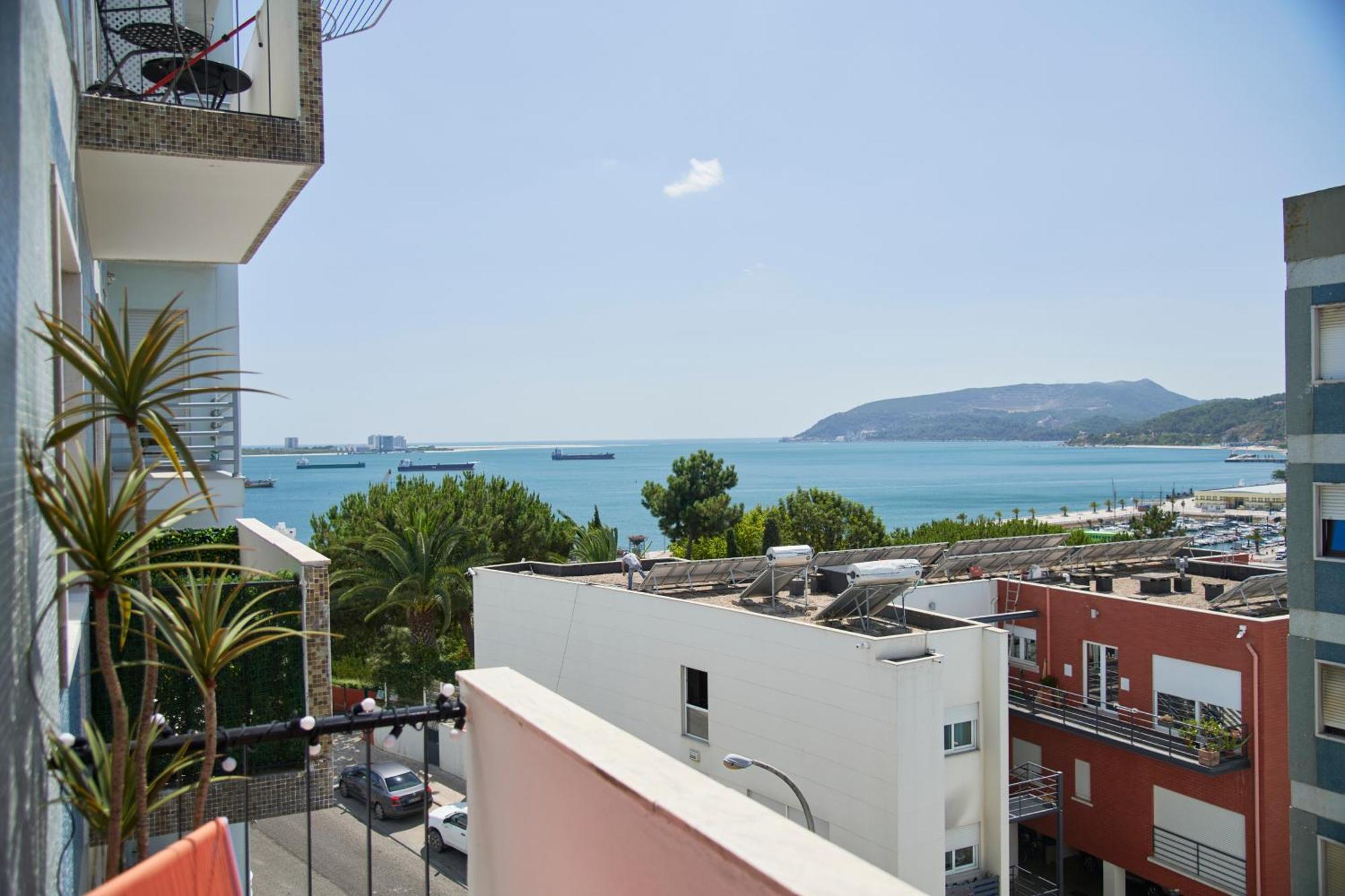 Sunset Bay View, Renovated Apt, By Timecooler Setúbal Dış mekan fotoğraf