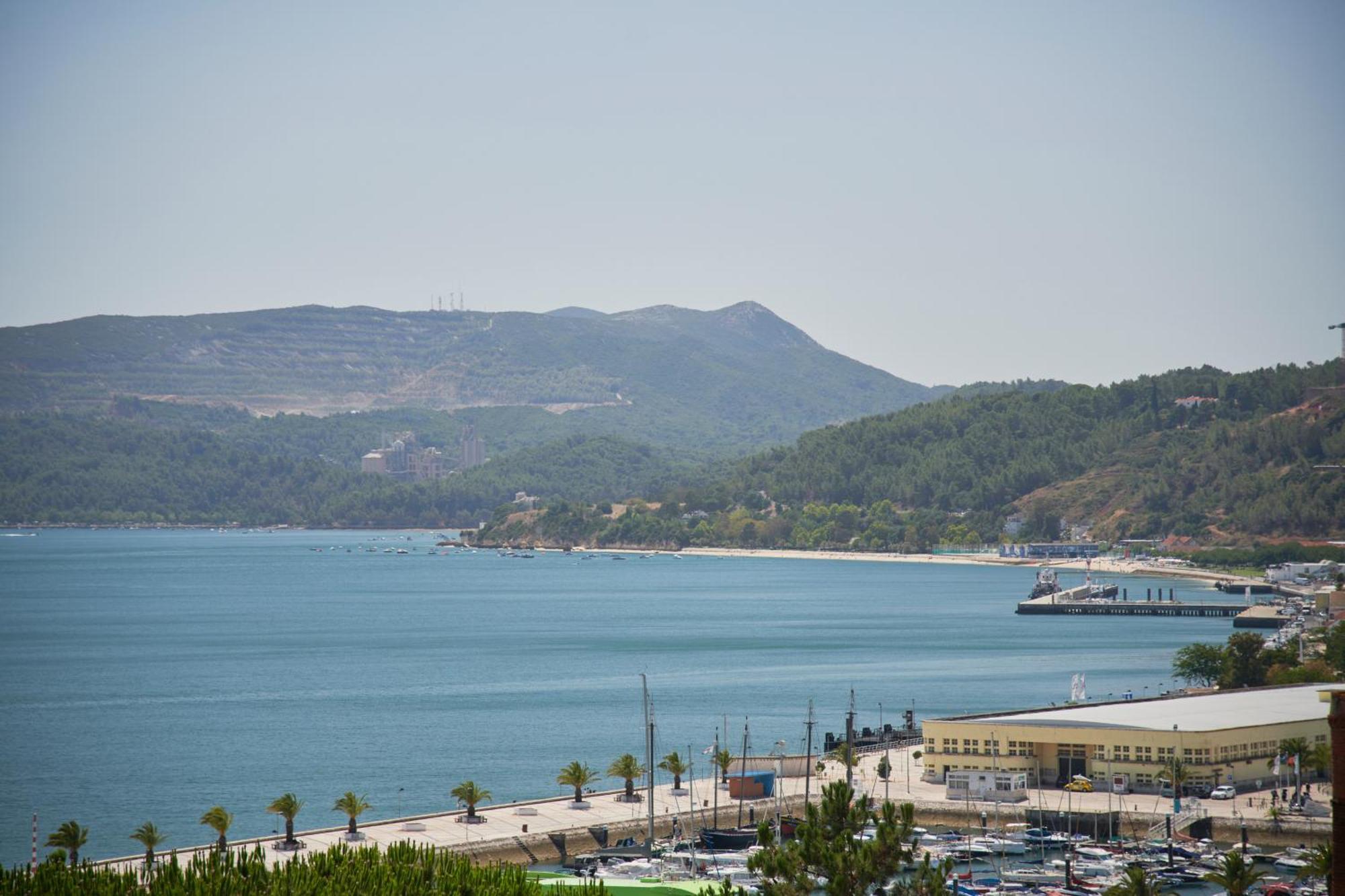 Sunset Bay View, Renovated Apt, By Timecooler Setúbal Dış mekan fotoğraf