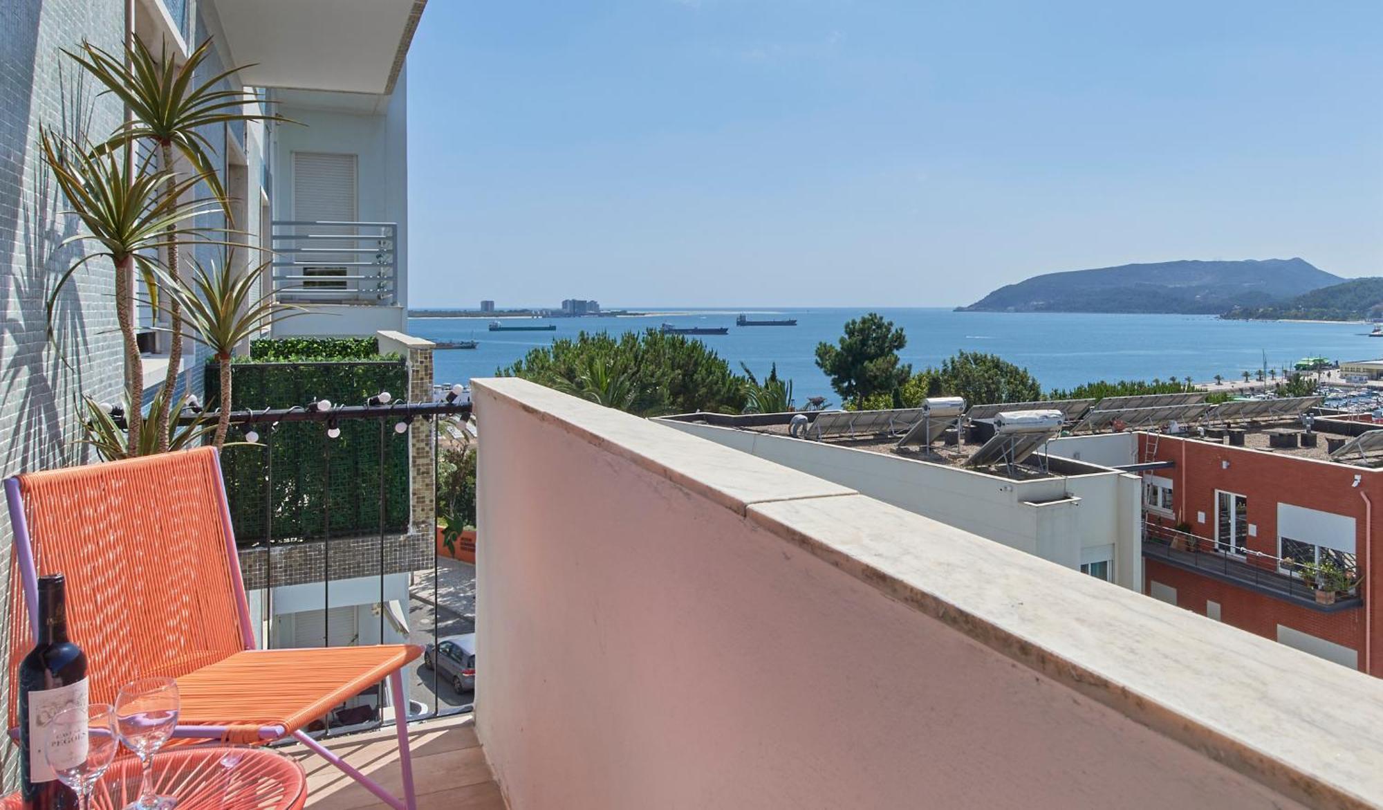 Sunset Bay View, Renovated Apt, By Timecooler Setúbal Dış mekan fotoğraf